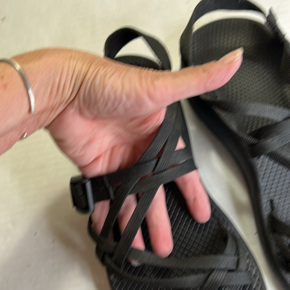 CHACO WOMENS BLACK STRAPPY ADJUSTABLE. STRAPS OUTDOOR SPORTS SANDAL SZ W10 - Picture 5 of 12